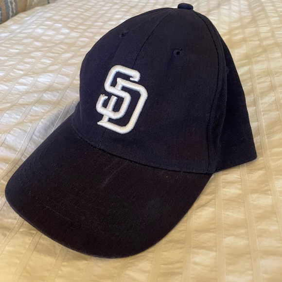 Vintage Padres SD Hat - Picture 3 of 5